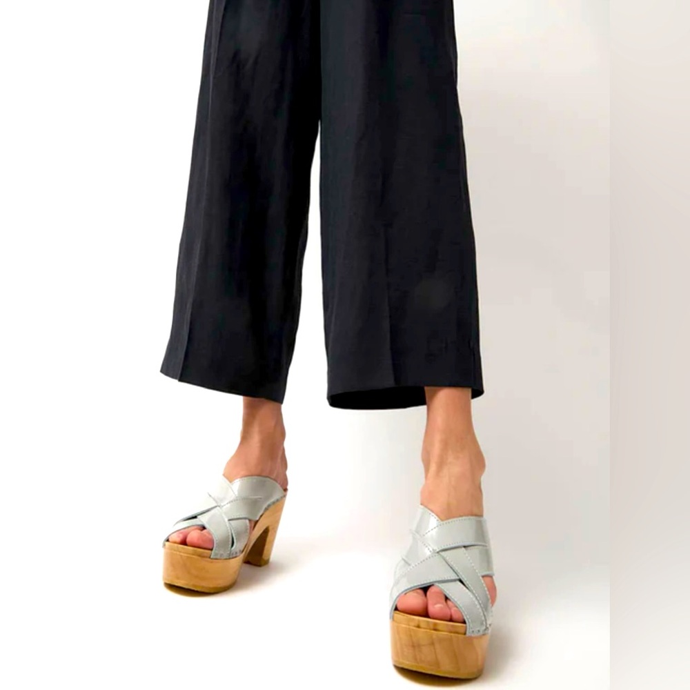 NO.6 Basket Clog on Platform in Dove Patent NWOT! Size 38